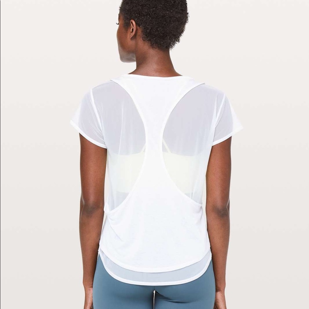 Lululemon Set the Course Short Sleeve - Picture 2 of 4